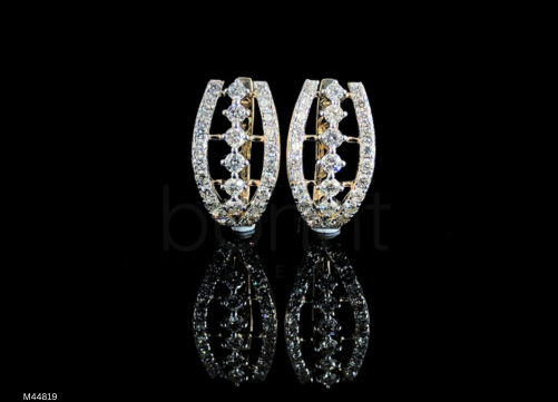 Eternal Spark Oval Hoop Earrings – D Color VVS Moissanite Diamond in Gold or 925 Silver