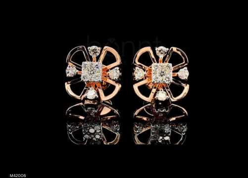 Floral Bloom Moissanite Stud Earrings – D Color, VVS Clarity, Ideal Cut | Luxury Diamond Earrings