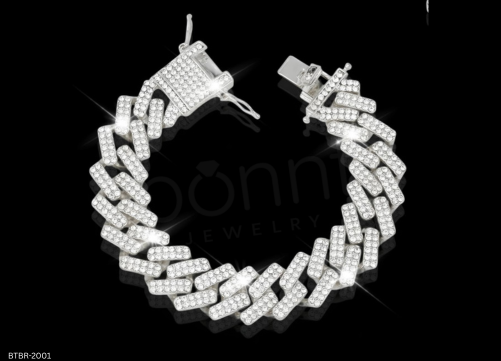 Fully Iced Cuban Bracelet – Luxury Diamond Look