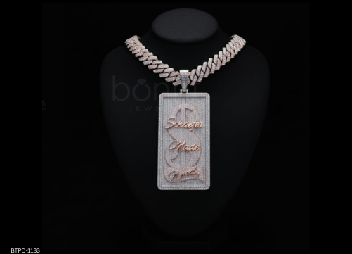 Custom Iced Name Plate Hip-Hop Pendant – D Color VVS Moissanite