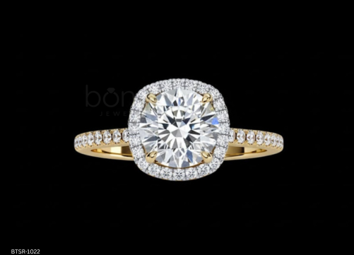 Round-Cut Lab Grown Diamond Halo Solitaire Ring – EF Color, VVS/VS Clarity