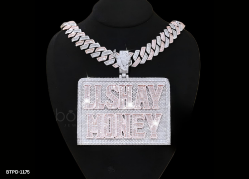 ICED CUSTOM NAMEPLATE HIP-HOP PENDANT – D VVS MOISSANITE DIAMOND