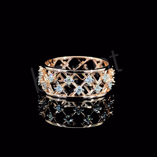 Rose Gold Diamond Lattice Band – Artisanal Craftsmanship with Timeless Sparkle