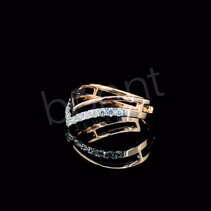 V-Shaped  Rose Gold Diamond Ring – Contemporary Elegance with Pave Brilliance