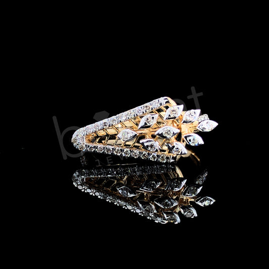 Rose Gold Marquise Diamond Ring – Elegant Flow with Vintage-Inspired Detailing